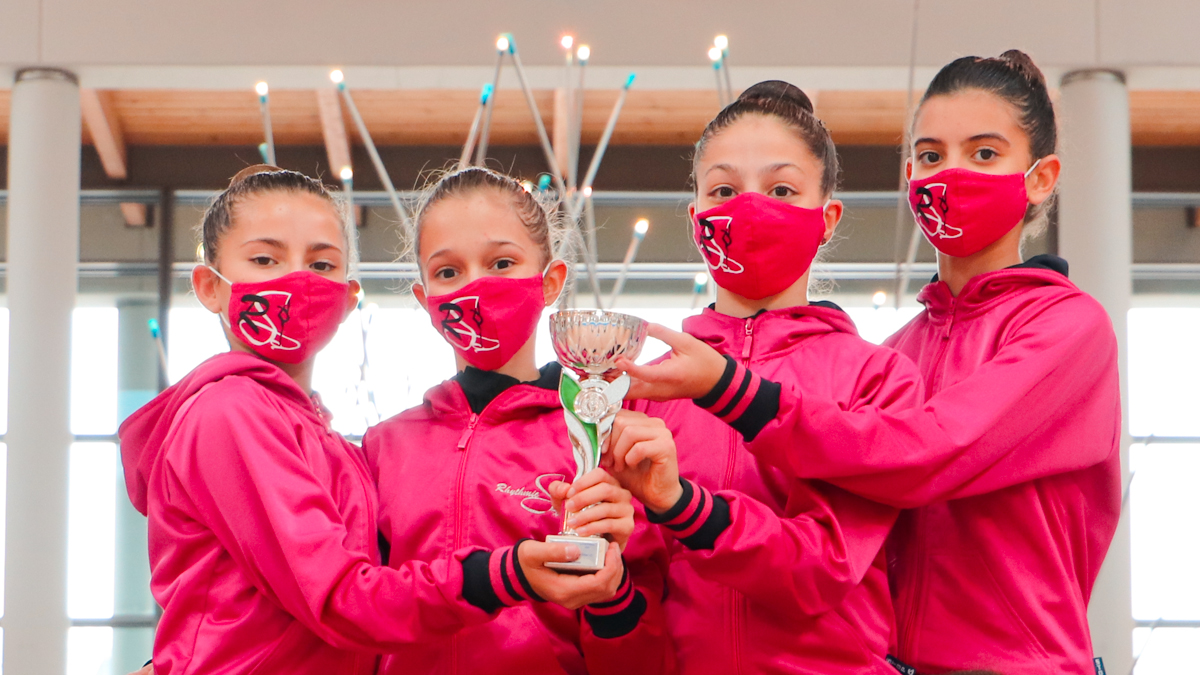 Rhythmic School stellare anche nella terza giornata delle Finali Nazionali di Rimini. Le RSgirls conquistano altri sei titoli nazionali e quattro medaglie d’argento.