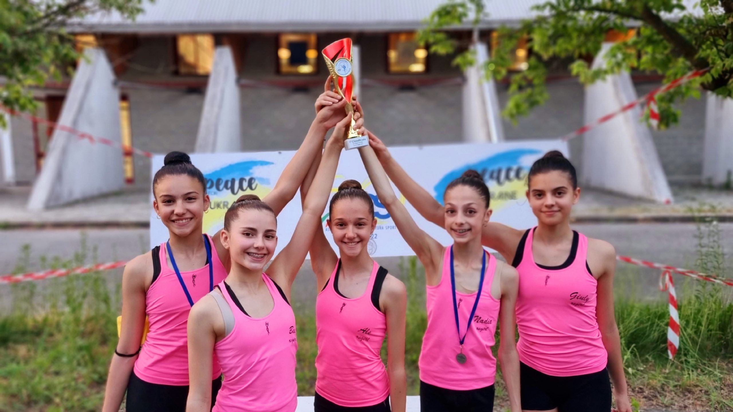 Pioggia di medaglie per la Rhythmic School all’interregionale AICS di Ritmica.