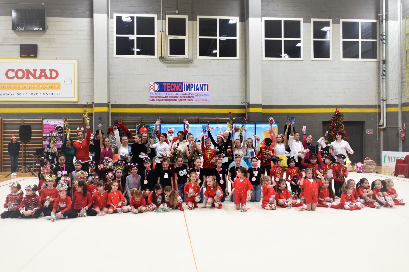 LA FESTA DI NATALE DELLA RHYTHMIC SCHOOL 2022.